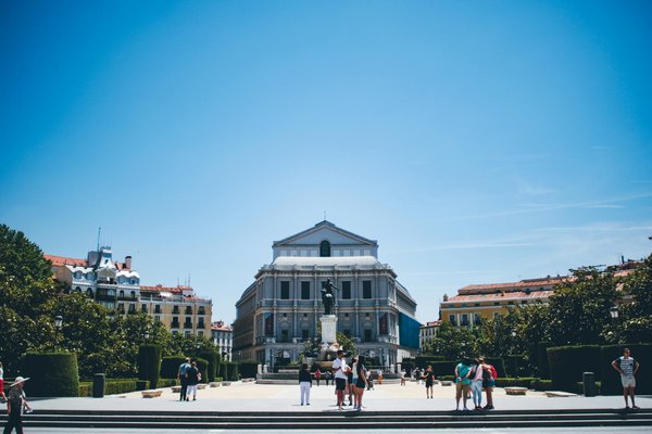 Comment éviter les pièges à touristes lors d'un séjour à Barcelone ?